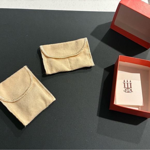 Rare Retired James Avery Garnet Necklace and Earring Set - Picture 6 of 8